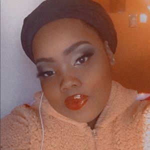 Meet your Posher, Catherine